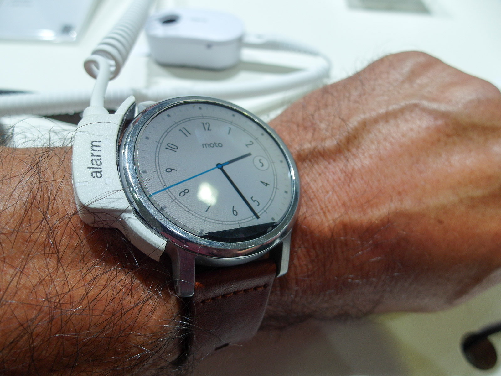 <h1>New Moto 360 Smartwatch</h1> <h2>IFA 2015 SmartHomeConsult Report</h2>